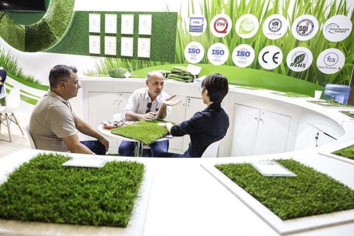Stand: BELLINTURF, garden living, Halle 9