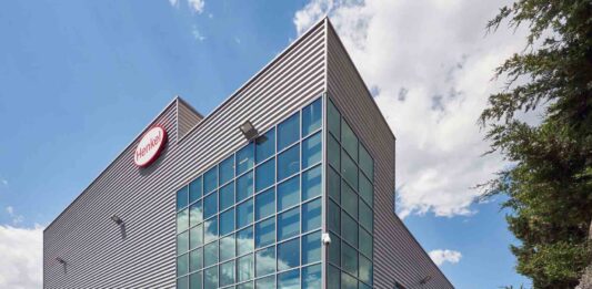 Henkel crece y mejora las previsiones globales para 2026