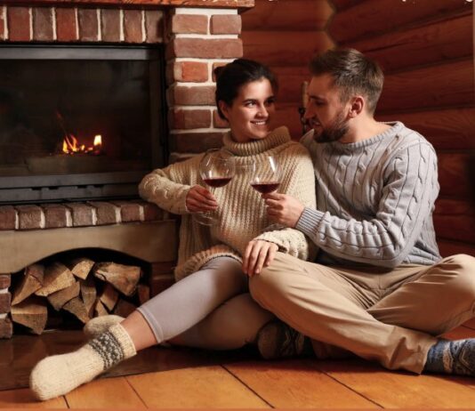 Campaña de ofertas Ferrcash: «Calor que abraza, hogar que enamora»