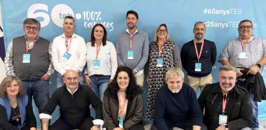 TColors reúne por primera vez a sus comerciales para reforzarse y crecer