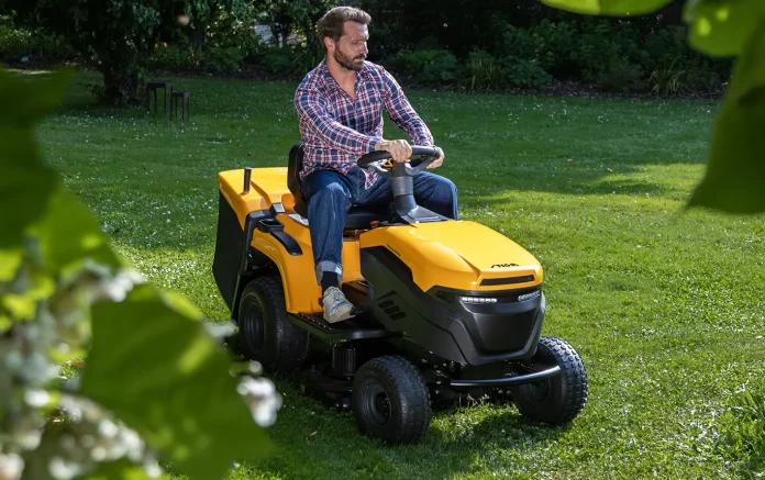 Stiga tractor Estate384e