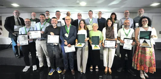 Henkel recibe un diploma por su buena gestión de la seguridad laboral
