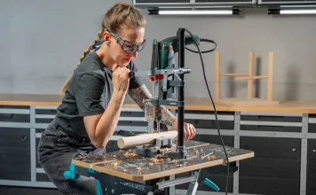 Así son los soportes Wolfcraft Solid y Pro, que guían el taladro al perforar