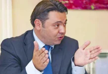 Hemeroteca | Françesc Martínez, ¿ser ‘el bueno’ o decir sí a todo?
